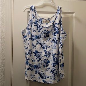 Beautiful XL blue floral dressy tank top.